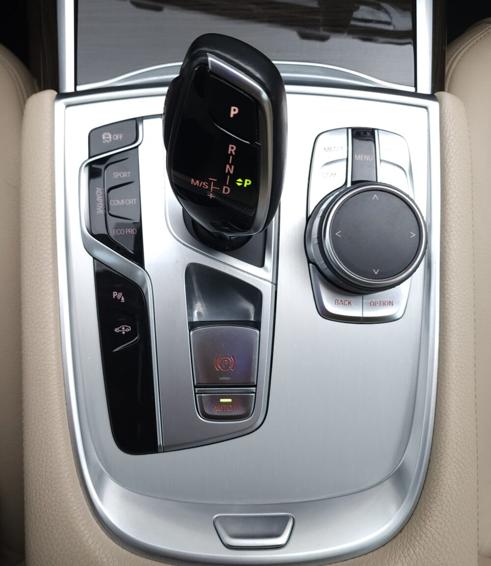 WIN BMW 7-Series xDrive 2017 + 500 Instant Prizes - Image 5